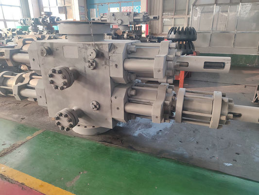 Ultra High Pressure Double Ram Bop 20000psi Blind Shear Ram Untuk Ladang Gas