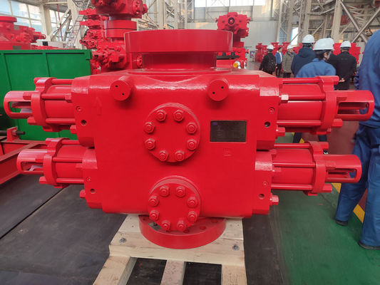Dual Ram Blowout Preventer API 16 Sebuah Pipa Ram Bop Dengan Sistem Kontrol Hydril