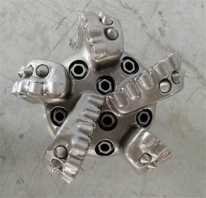 13mm Inti Bor PDC Tahan Dampak Tinggi Untuk Pengeboran Sumur Minyak