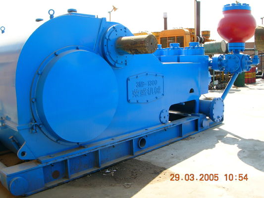 Pompa Lumpur Pengeboran F2200 1640KW 2200HP API 7K Pompa Berpenggerak Diesel